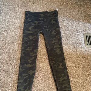 SPANX ' Black and Green Camo Leggings